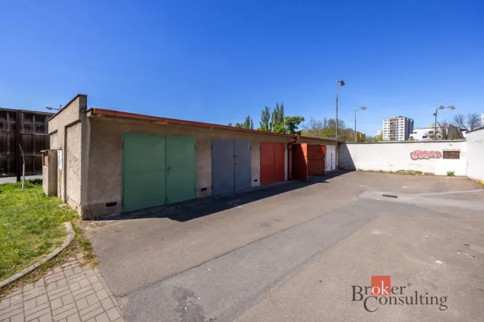 Prodej bytu 3+1, Pardubice - Zelené Předměstí, Palackého třída, 79 m2