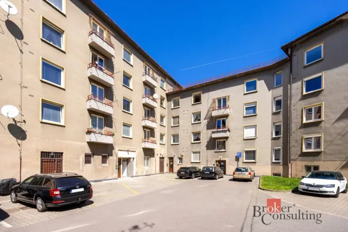 Prodej bytu 3+1, Pardubice - Zelené Předměstí, Palackého třída, 79 m2