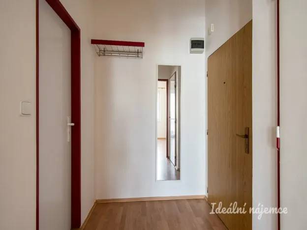 Pronájem bytu 1+kk, Praha - Střešovice, Na Hubálce, 24 m2