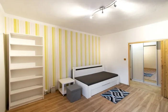 Pronájem bytu 1+kk, Praha - Letňany, Havířovská, 25 m2