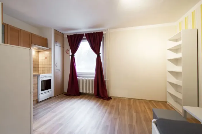 Pronájem bytu 1+kk, Praha - Letňany, Havířovská, 25 m2