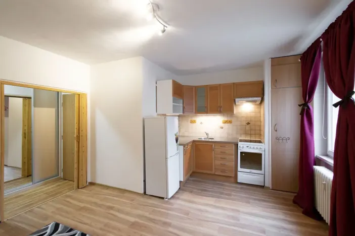 Pronájem bytu 1+kk, Praha - Letňany, Havířovská, 25 m2