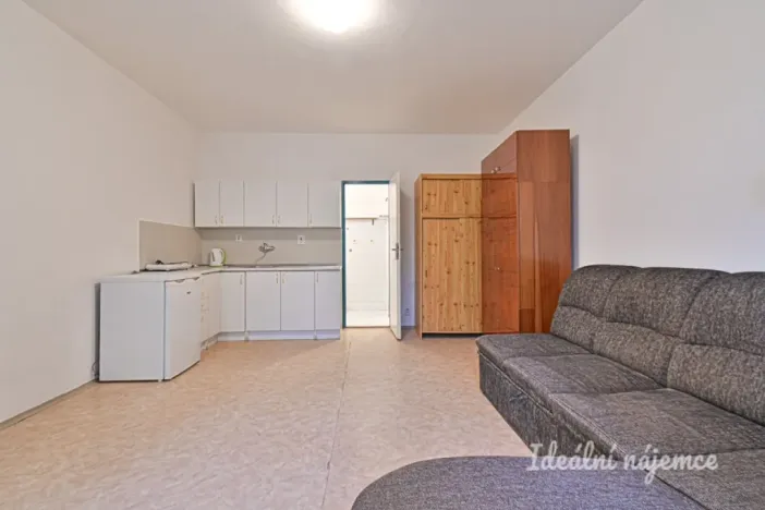 Pronájem bytu 1+kk, Brno, bratří Sapáků, 29 m2