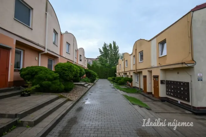 Pronájem bytu 1+kk, Brno, bratří Sapáků, 29 m2
