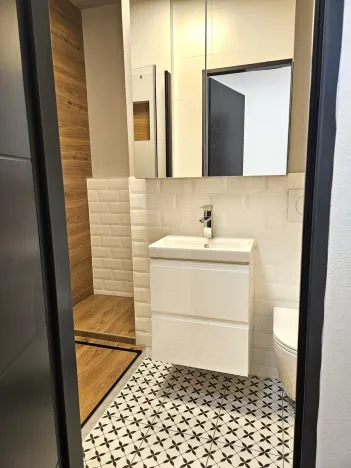Pronájem bytu 1+kk, Praha, Kyselova, 23 m2