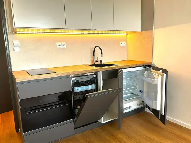 Pronájem bytu 1+kk, Praha, Kyselova, 28 m2