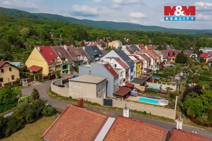 Prodej rodinného domu, Chlumec, Chlumecká, 260 m2