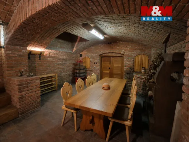 Prodej vinného sklepa, Kobylí, 140 m2