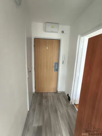 Pronájem bytu 1+1, Holešov, Novosady, 38 m2