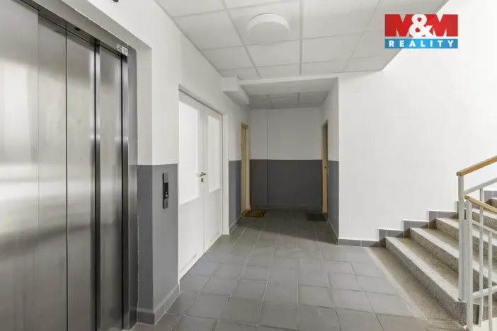 Prodej bytu 2+1, Pardubice - Zelené Předměstí, Čs. armády, 61 m2