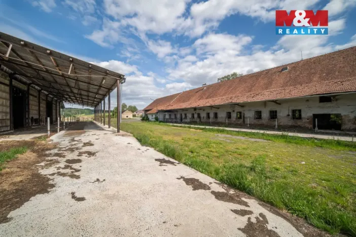 Prodej zemědělského objektu, Životice, 2087 m2
