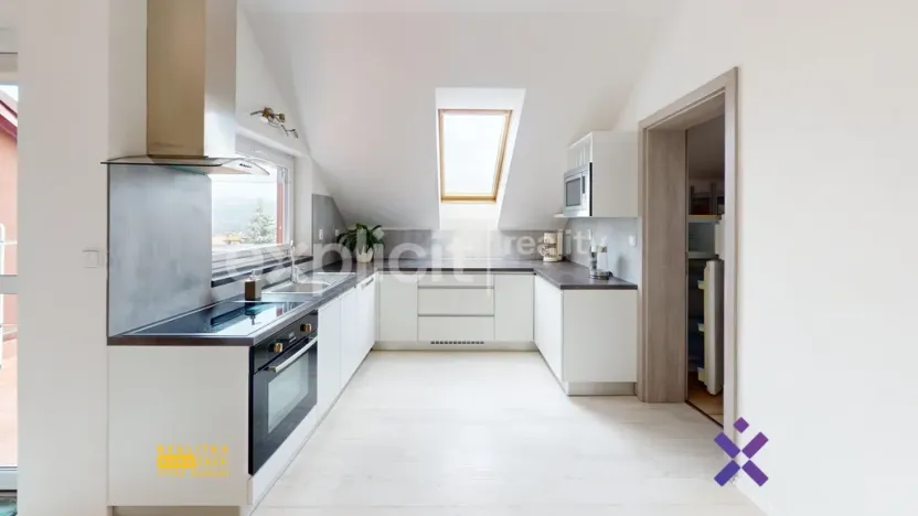 Pronájem bytu 4+kk, Napajedla, 155 m2