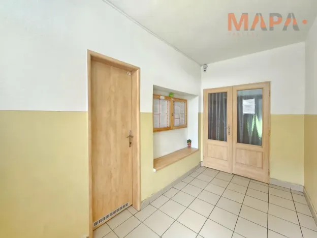 Prodej bytu 3+1, Klášterec nad Ohří, Školní, 63 m2