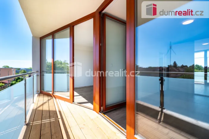 Pronájem bytu 2+kk, Sezimovo Ústí, náměstí Tomáše Bati, 52 m2