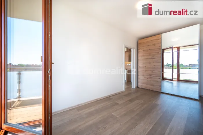 Pronájem bytu 2+kk, Sezimovo Ústí, náměstí Tomáše Bati, 52 m2