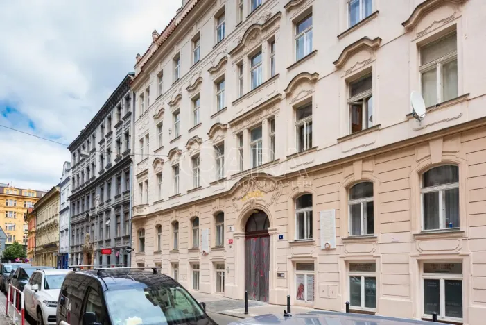 Pronájem bytu 4+1, Praha - Nové Město, Mikulandská, 84 m2