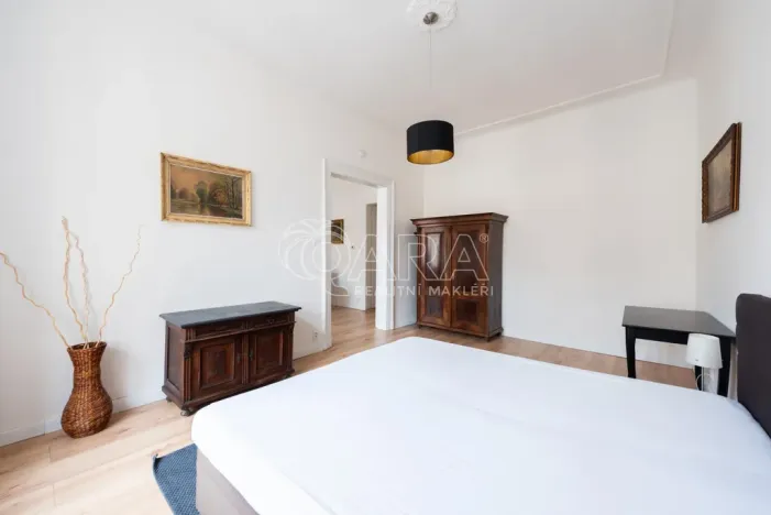 Pronájem bytu 4+1, Praha - Nové Město, Mikulandská, 84 m2