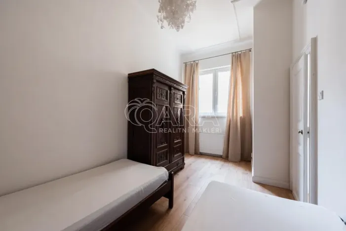 Pronájem bytu 4+1, Praha - Nové Město, Mikulandská, 84 m2