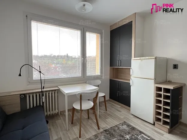 Pronájem bytu 1+1, Rychnov nad Kněžnou, Na Trávníku, 38 m2
