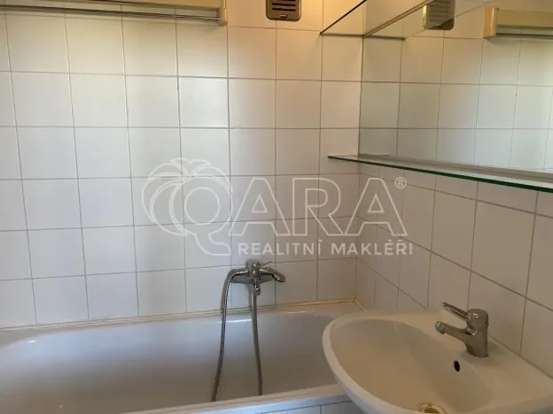 Pronájem bytu 2+1, Valašské Meziříčí - Krásno nad Bečvou, Nádražní, 53 m2