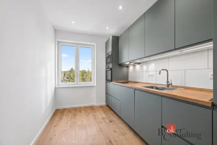 Prodej bytu 3+1, Zvoleněves, 71 m2