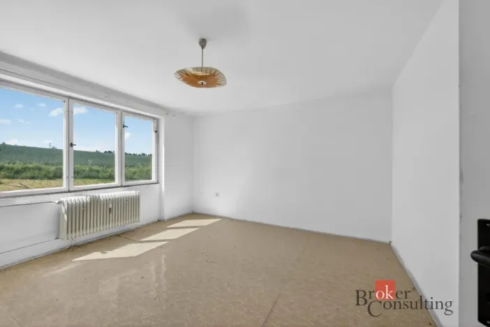 Prodej bytu 3+1, Zvoleněves, 71 m2