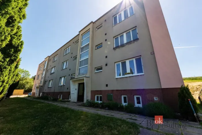Prodej bytu 3+1, Zvoleněves, 71 m2