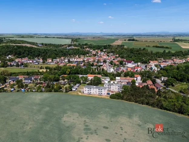 Prodej bytu 3+1, Zvoleněves, 71 m2