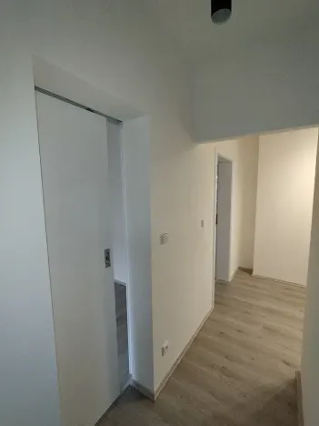 Pronájem bytu 3+1, Praha - Malešice, Počernická, 72 m2