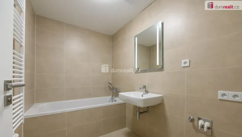 Pronájem bytu 2+kk, Plzeň - Jižní Předměstí, Goldscheiderova, 69 m2