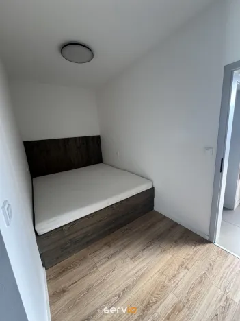 Pronájem bytu 1+kk, Brno, Úlehlova, 35 m2
