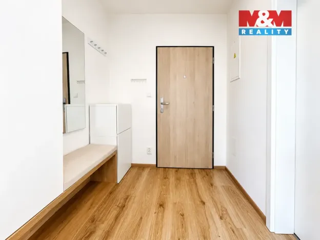 Pronájem bytu 2+kk, Oslavany, náměstí 13. prosince, 50 m2