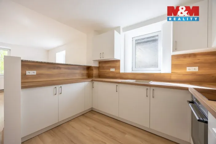 Prodej rodinného domu, Chožov, 120 m2