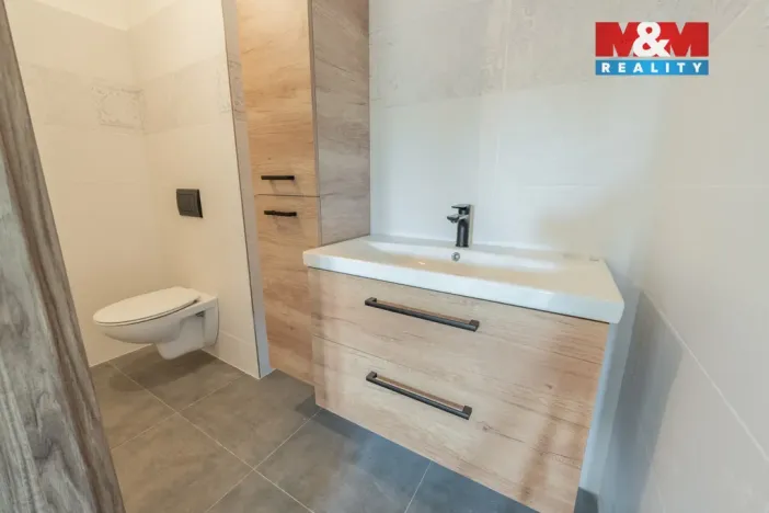 Prodej rodinného domu, Králův Dvůr, Fibichova, 97 m2