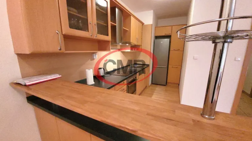 Pronájem bytu 1+kk, Praha, Lublaňská, 38 m2