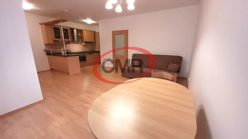 Pronájem bytu 1+kk, Praha, Lublaňská, 38 m2