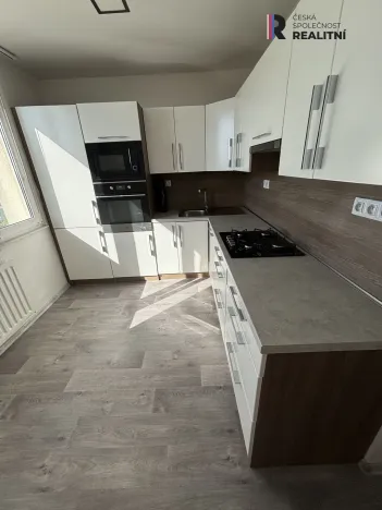 Prodej bytu 4+1, Sokolov, Alšova, 82 m2