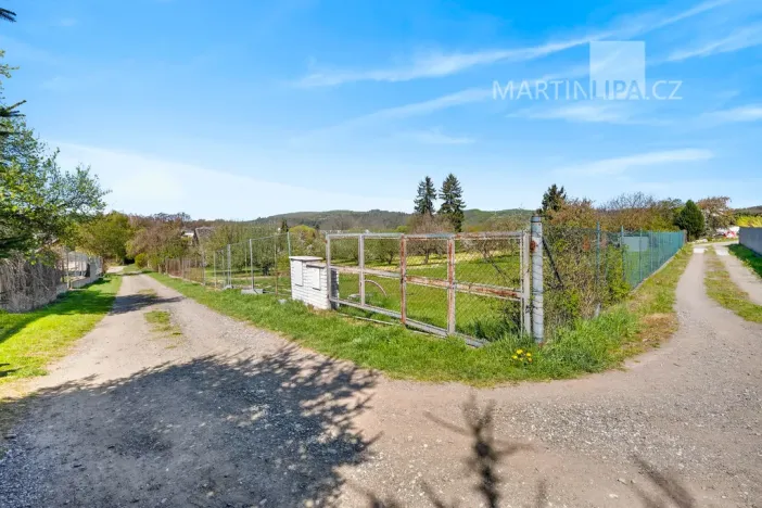 Prodej pozemku pro bydlení, Kamenný Přívoz - Hostěradice, 878 m2