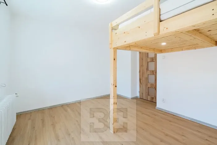 Pronájem bytu 2+1, Praha - Žižkov, Jana Želivského, 63 m2