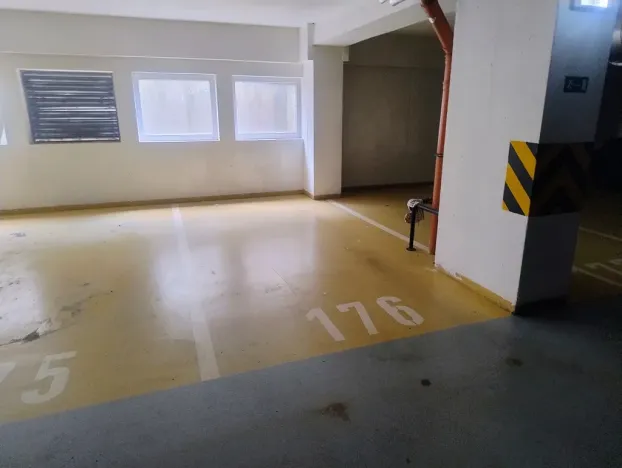 Pronájem bytu 2+kk, Praha - Troja, Hnězdenská, 44 m2