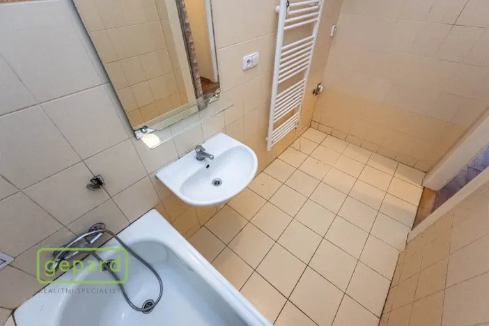 Prodej bytu 1+1, Praha - Holešovice, Osadní, 49 m2