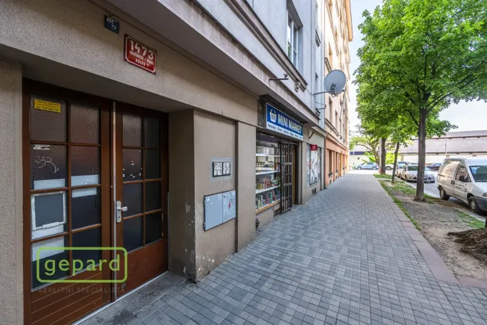 Prodej bytu 1+1, Praha - Holešovice, Osadní, 49 m2