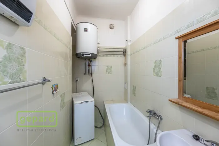 Prodej bytu 1+1, Praha - Holešovice, Osadní, 53 m2