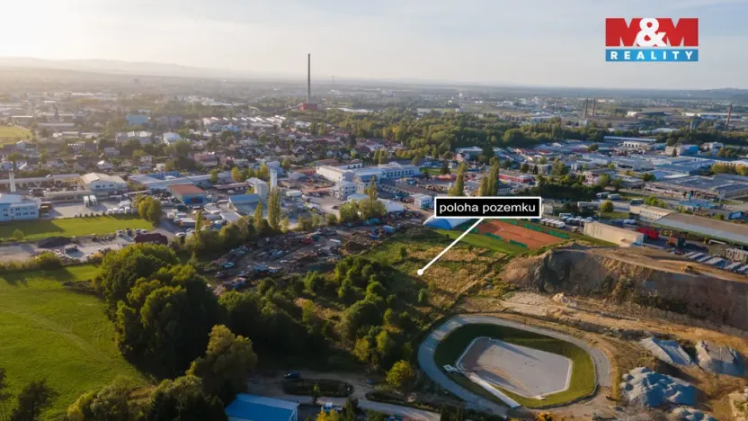 Prodej komerčního pozemku, Vráto, 13000 m2