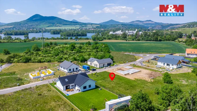 Prodej pozemku pro bydlení, Píšťany, 1098 m2