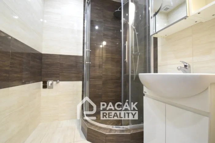 Pronájem bytu 3+1, Olomouc - Neředín, Stiborova, 70 m2
