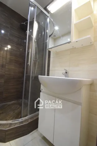 Pronájem bytu 3+1, Olomouc - Neředín, Stiborova, 70 m2