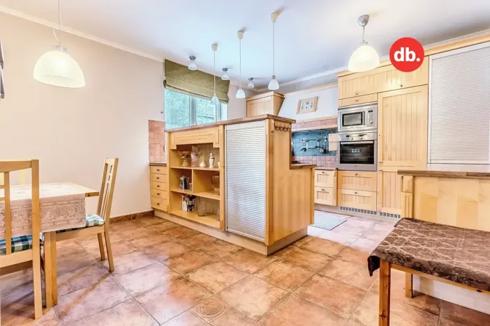 Prodej rodinného domu, Karlovy Vary, Krokova, 280 m2