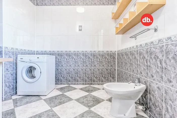 Prodej rodinného domu, Karlovy Vary, Krokova, 280 m2
