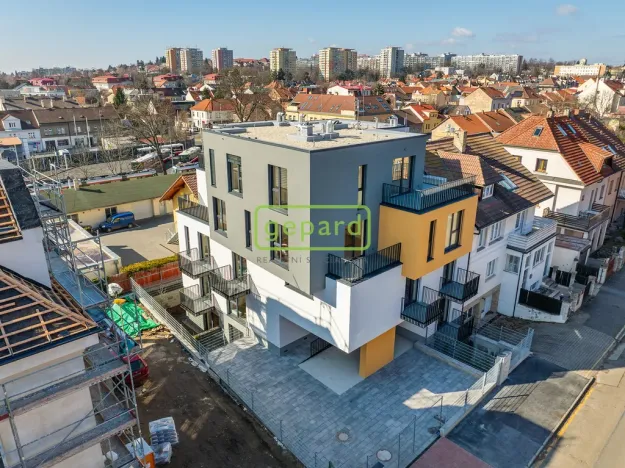 Pronájem bytu 1+kk, Praha, Pakoměřická, 27 m2